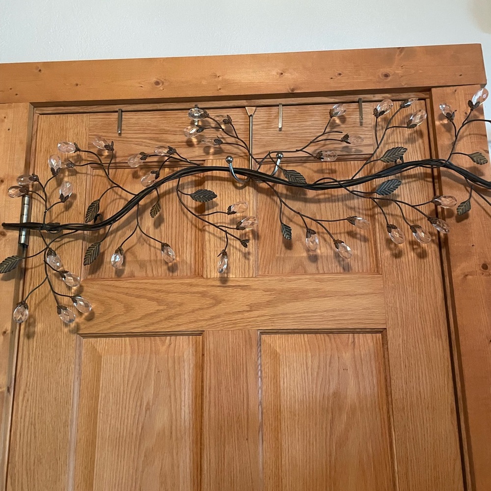 Two NWOT Pier 1 Bronze and Crystal Vine Wall Decor